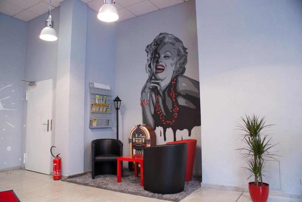 Hostel Die Etage East Berlin Zewnętrze zdjęcie